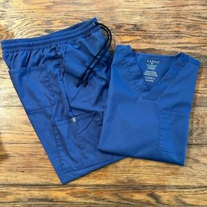 Jaanuu Men's Navy Blue Scrub Set